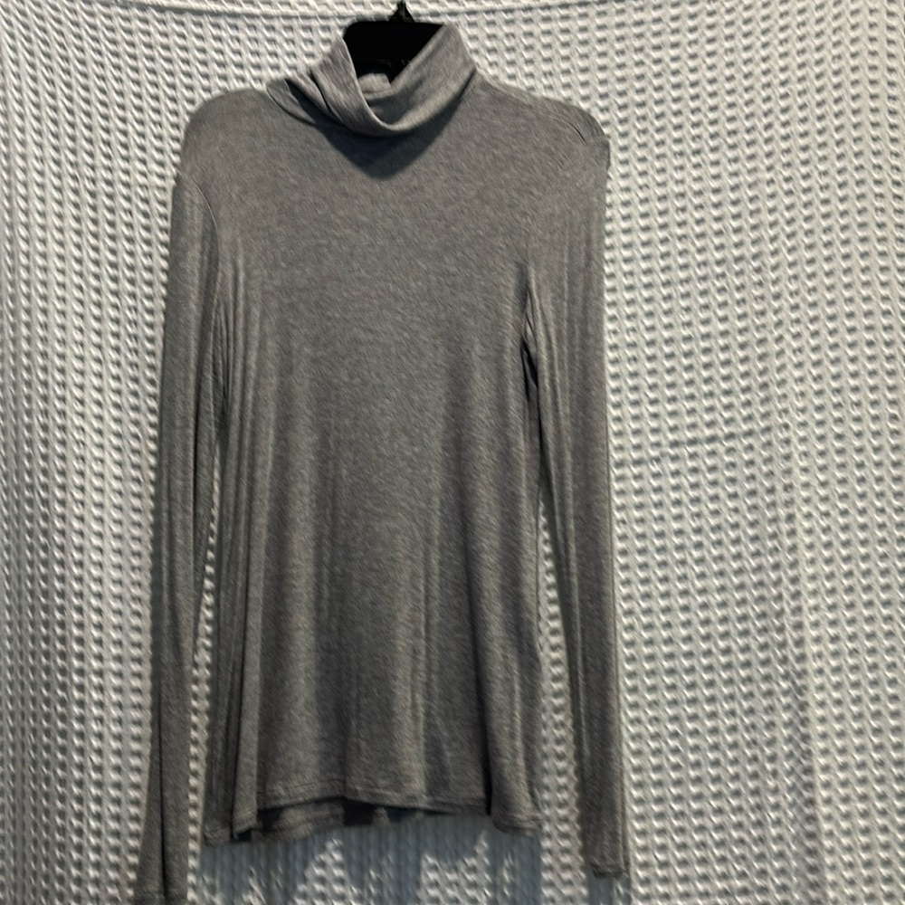 White House Black Market turtle neck